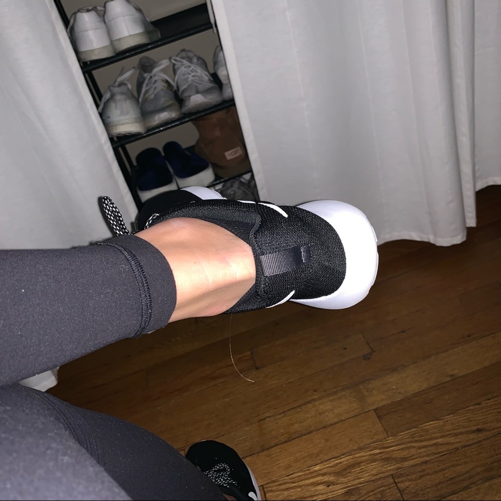 Nike ROSHE - Picture 2 of 5